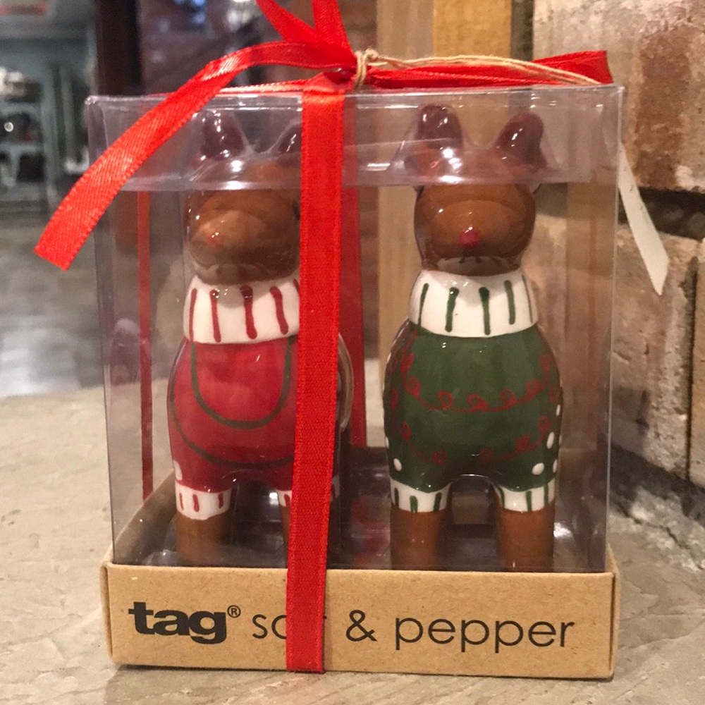NIB Tag Reindeer Salt & Pepper Shakers